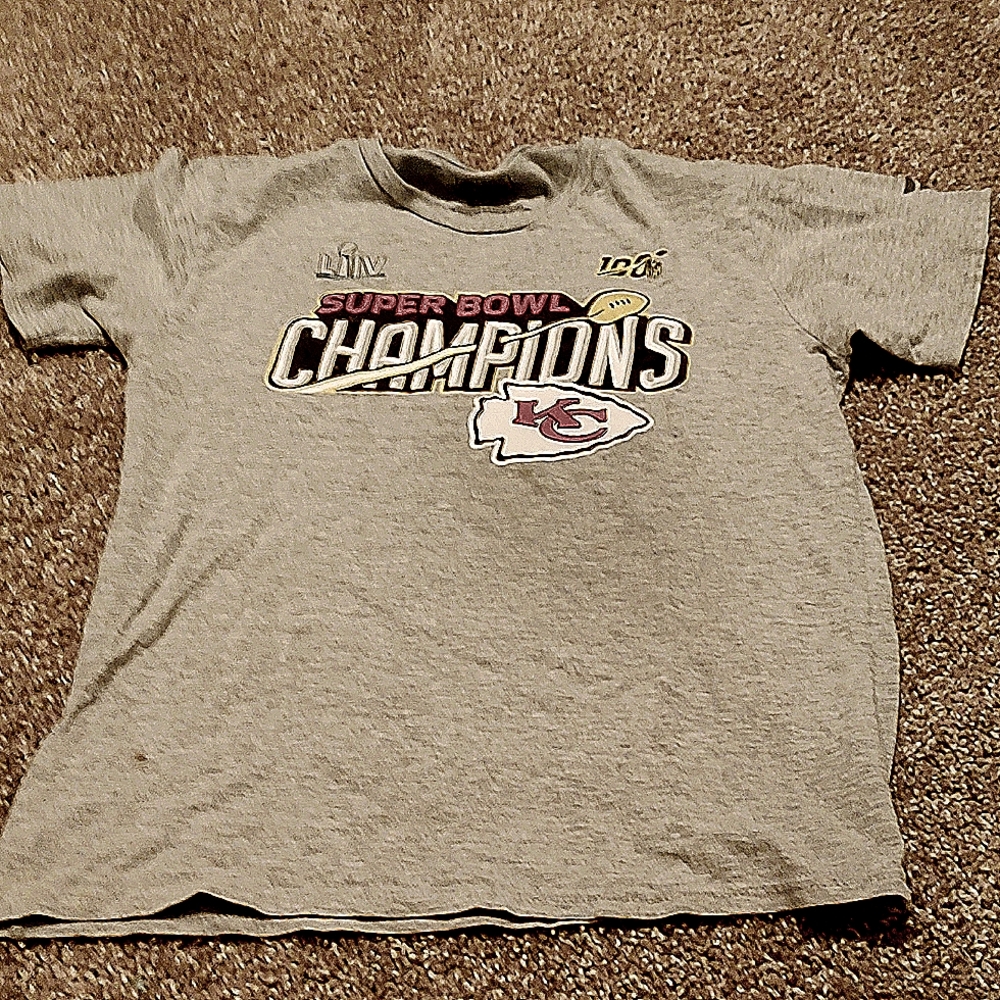 KC chiefs shirt